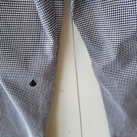 Volcom Pants Women's Size 26 Black And White Herringbone - Picture 6 of 14